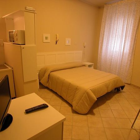 Guest House Roma Prato (Prato) Room photo