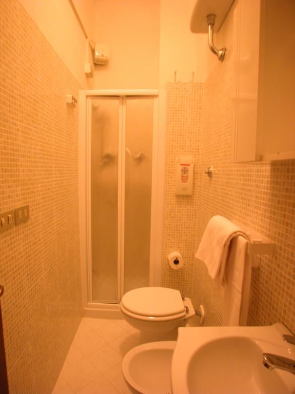 Guest House Roma Prato (Prato) Room photo