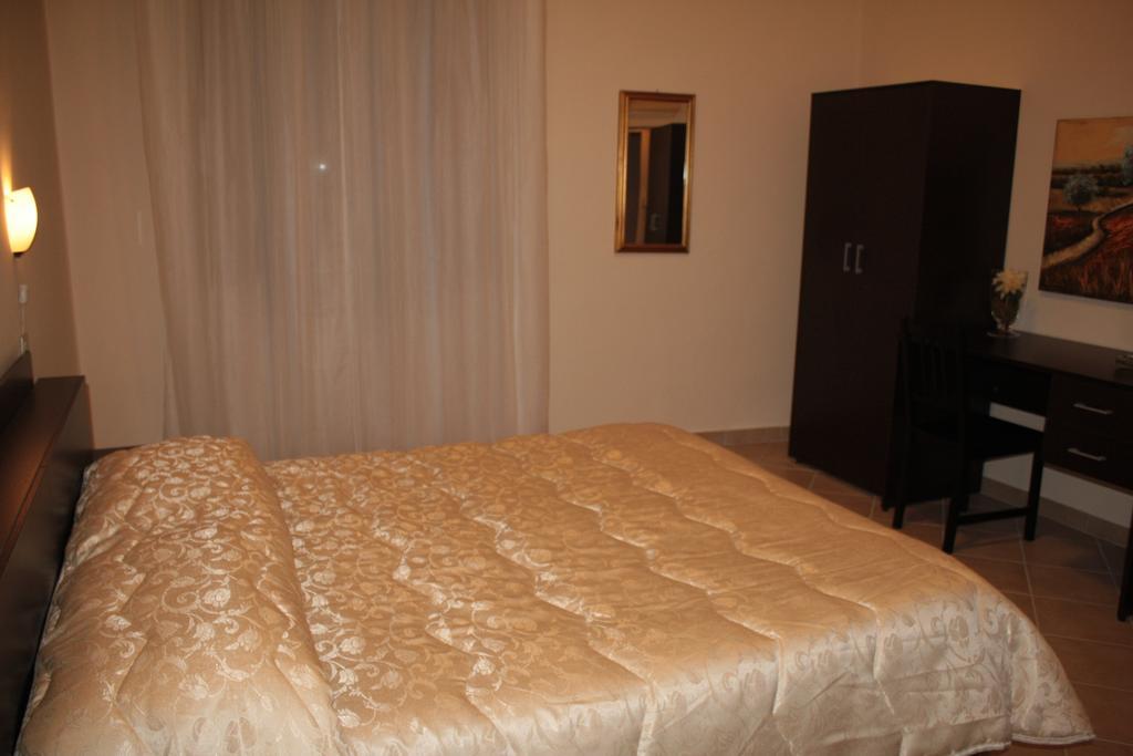 Guest House Roma Prato (Prato) Room photo