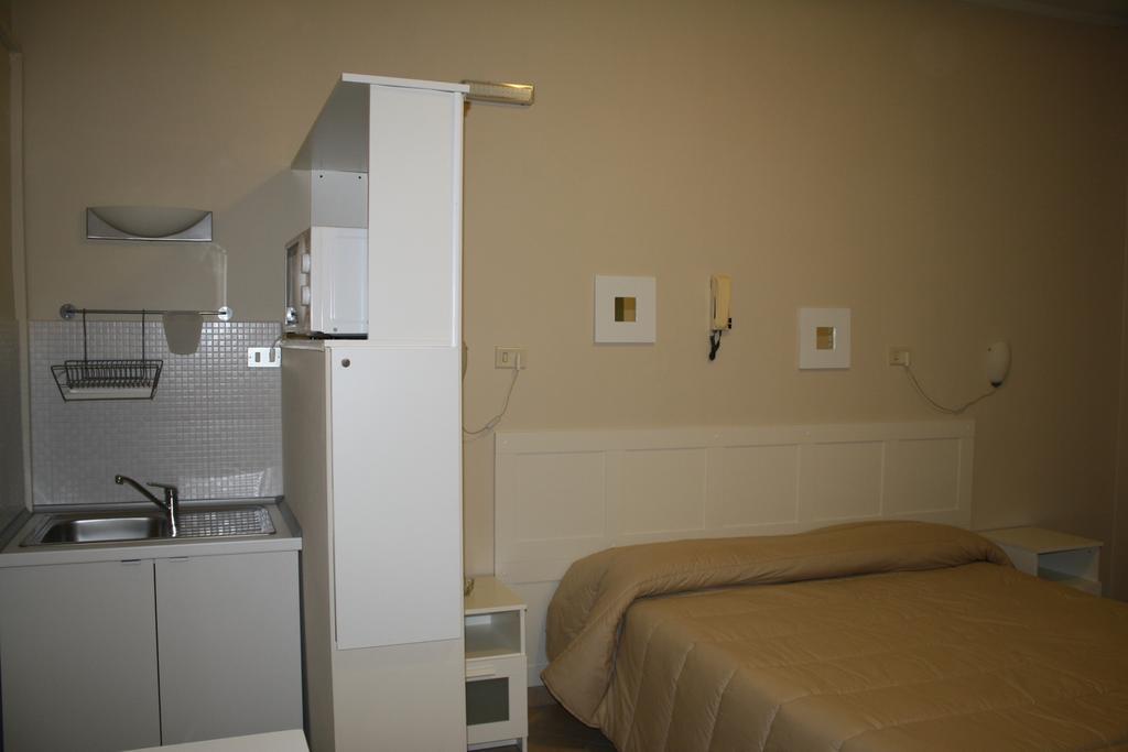 Guest House Roma Prato (Prato) Room photo