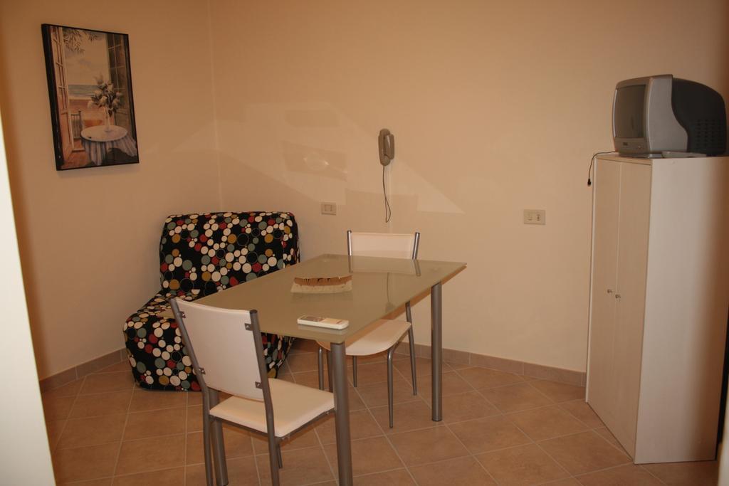 Guest House Roma Prato (Prato) Room photo